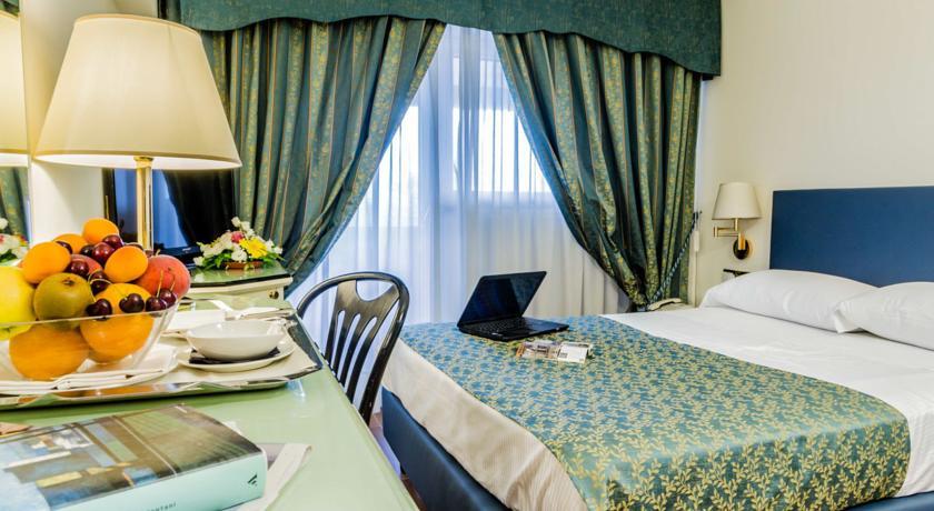 Grande Albergo Ποτέντσα Εξωτερικό φωτογραφία