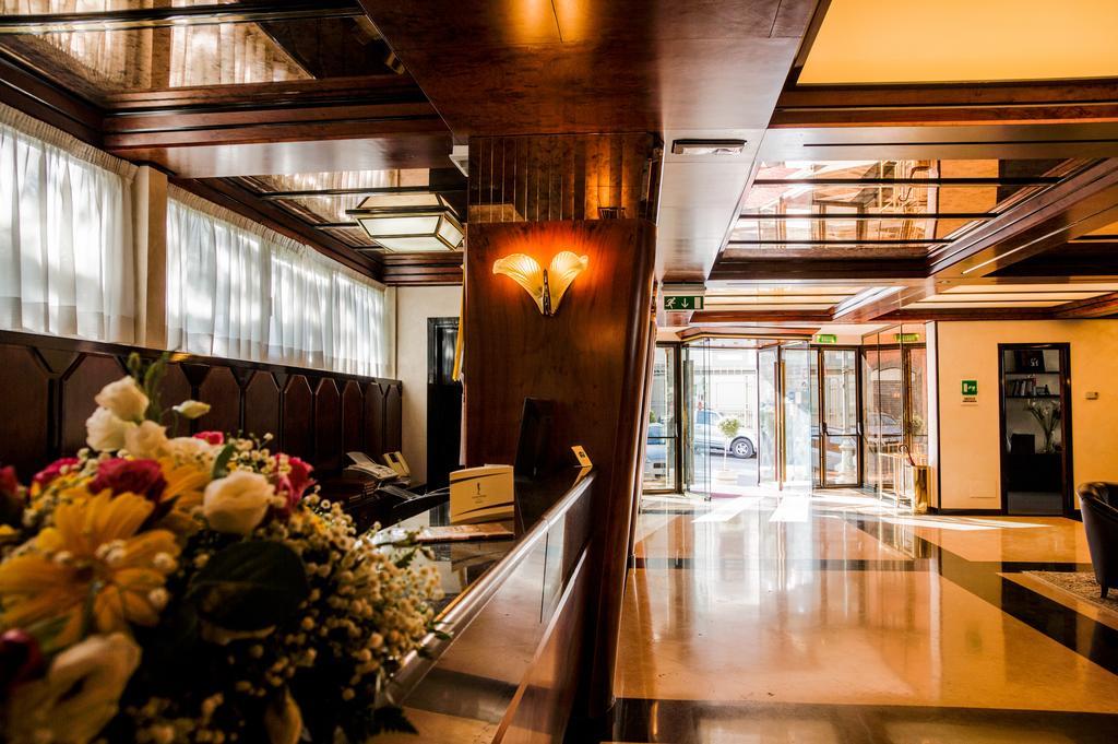 Grande Albergo Ποτέντσα Εξωτερικό φωτογραφία