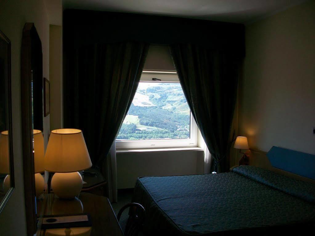 Grande Albergo Ποτέντσα Εξωτερικό φωτογραφία
