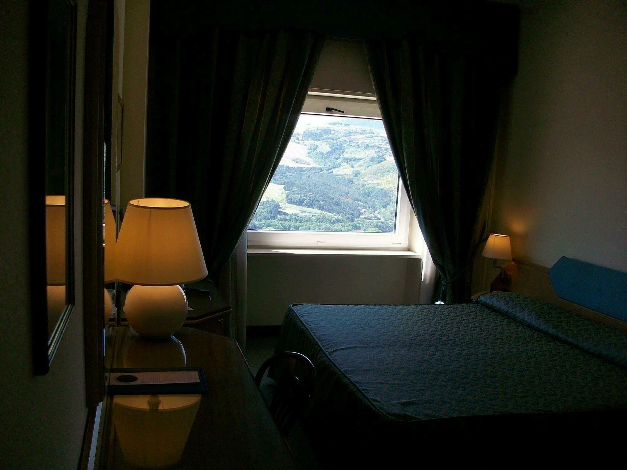 Grande Albergo Ποτέντσα Εξωτερικό φωτογραφία